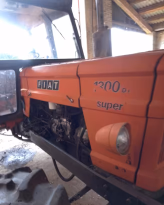 Trattore fiat 1300 DT Super