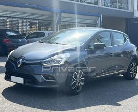 RENAULT Clio TCe 12V 90 CV 5 porte Moschino Intens