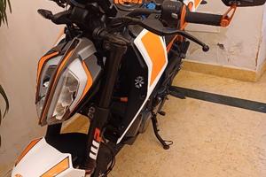 Ktm duke 125