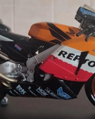 Honda RC211V 2006 1:12 Nicky Hayden