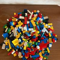 Lego spiderman più 650 pezzi Lego