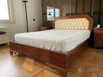 Letto matrimoniale di noce manzonia e radica