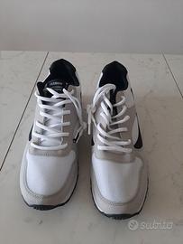 scarpa sportiva da uomo misura 44