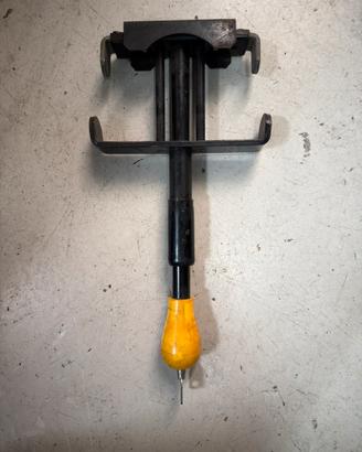 Bloccapedali antifurto auto