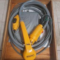 Doccia da campeggio , con pompa elettrica 12 volt