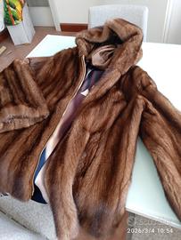 pelliccia di visone con cappuccio 