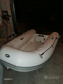motore fuoribordo yamaha e gommone in vtr Eur