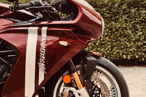 Mv agusta superveloce 98
