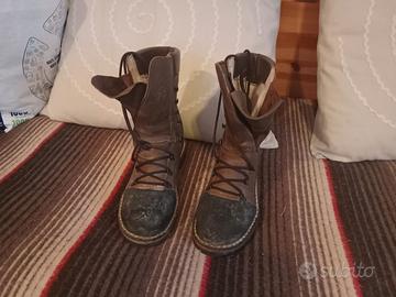 scarponi taglia legna