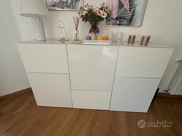 Madia e parete attrezzata