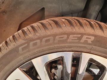 Set 4 Gomme DISCOVERER ALL SEASON 215/50 R18