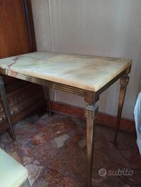 Tavolini in marmo ed ottone