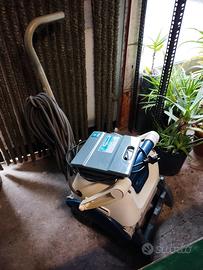 Robot pulisci piscina