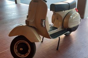 Vespa P150X