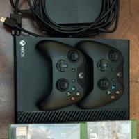 Xbox One 800 gb + 2 controller, cavi + 2 giochi