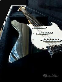 FENDER STRATOCASTER MEX