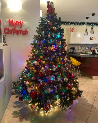 Albero di Natale 210 cm.