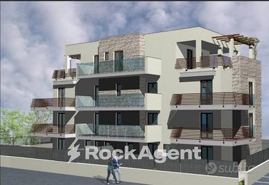 AMPIO TRILOCALE NUOVA COSTRUZIONE CON GIARDINO