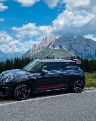 Mini 2.0 John Cooper works GP 