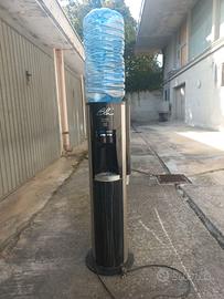 Distributore  erogatore d'acqua boccione Mistral
