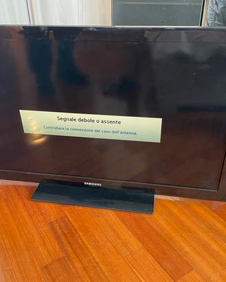 Televisione Samsung 40 pollici + Decoder