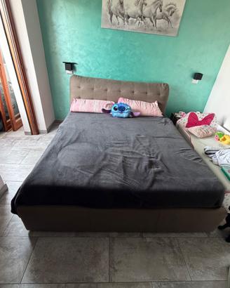 camera completa anche a pezzi separati