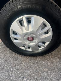 4 pneumatici continental per camper