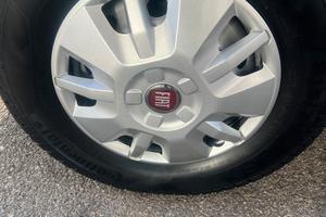 4 pneumatici continental per camper