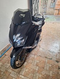 Yamaha t-max 530