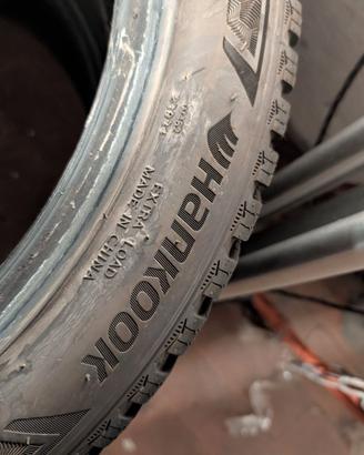 Hankook Winter icept RS3 215/45 R17 91V - DOT 3024
