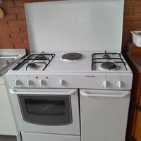 Cucina 4 fuochi e forno