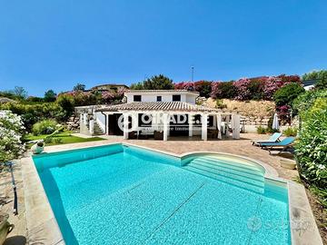 Villa a Domus de Maria