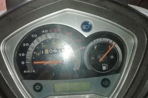 Scooter kymco agility 50 4t R16 2009