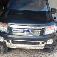 Ranger Rover Ford 4x4 Wild track automobile bimbi