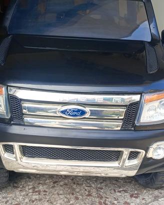 Ranger Rover Ford 4x4 Wild track automobile bimbi