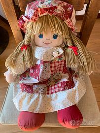 Bambola in tessuto