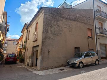 Abitazione con garage in Riccia - zona centrale