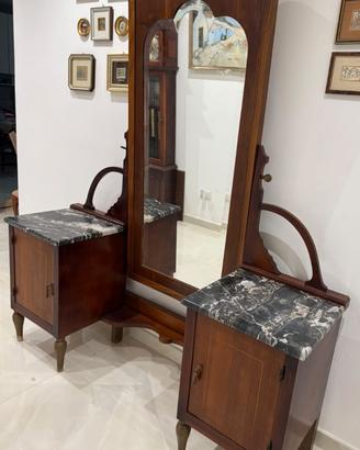 mobile toeletta antica