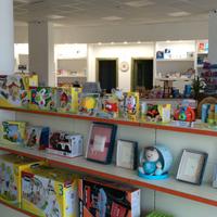 scaffalatura componibile per negozio