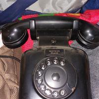 Telefono d'epoca.