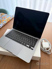 MacBook Air M2 13" (2022) – 8GB RAM / 256GB SSD