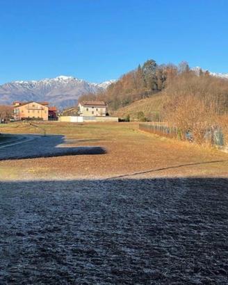 Terreno di 11070 m² a Vigliano Biellese
