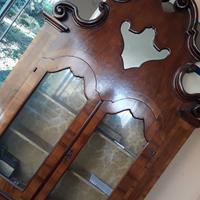 Trumeau finemente realizzato in radica di noce