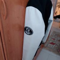 Giacca primaverile con manica in ecopelle