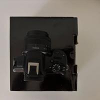 Canon EOS R50 +RF-s 18-45mm +2 batterie extra