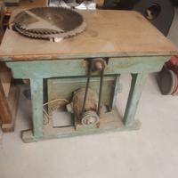 attrezzi circolare puntelli