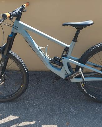 Santa Cruz Bronson c 2021 - 27,5 taglia M