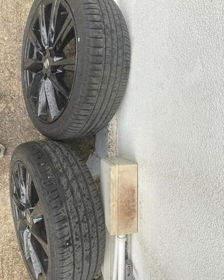 Cerchi e gomme 80%  Nissan Qashqay 2020 (19x7J-40)