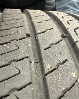 Pneumatici con cerchio