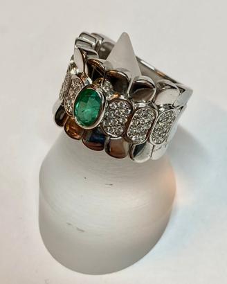 Anello oro bisnco, smeraldo e diamanti